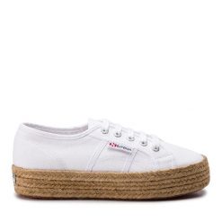 Espadryle Superga. Białe espadryle damskie Superga, bez wzorów, bez obcasa. Za 179.99 zł.