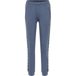 Spodnie dresowe sportowe dresy damskie Hummel Move Classic Pants Woman. Niebieskie spodnie sportowe damskie HUMMEL, m, z bawełny, na fitness i siłownię. Za 218.50 zł.