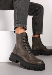 Szare Sznurowane Botki na Platformie w Stylu Workerów Sairene. Szare botki damskie Renee, z jeansu, eleganckie, z okrągłym noskiem, bez obcasa, na platformie, bez zapięcia. Za 149.99 zł.