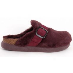 Klapki turystyczne damskie Scholl Ivy Big Buckle. Czerwone klapki damskie Scholl, bez wzorów, z materiału, bez obcasa. Za 310.24 zł.