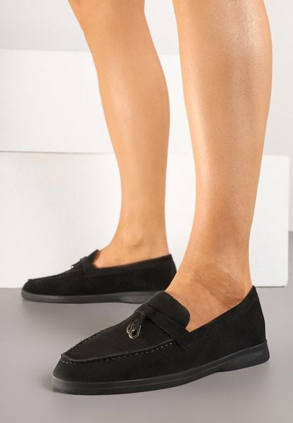 Czarne Mokasyny z Imitacji Zamszu z Ozdobną Aplikacją Tasseli. Czarne mokasyny damskie Born2be. Za 89.99 zł.