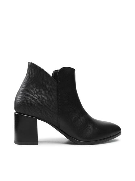 Lasocki Botki 5556-01 Czarny. Czarne botki damskie Lasocki, ze skóry, bez obcasa, na słupku, bez zapięcia. Za 139.99 zł.