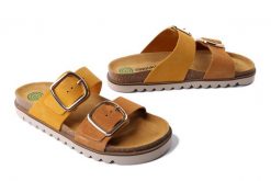 DR. BRINKMANN 700683-06 gelb, klapki damskie. Żółte klapki damskie Dr. Brinkmann, bez wzorów, ze skóry, bez obcasa. Za 262.43 zł.
