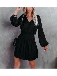 Milan Kiss Sukienka w kolorze czarnym rozmiar: M. Czarne sukienki damskie Milan Kiss, na co dzień, m, bez wzorów, bez kołnierzyka, bez ramiączek, mini, proste. Za 196.24 zł.