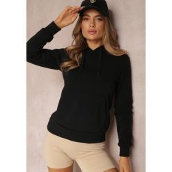 Czarna Bluza z Kapturem Medo. Czarne bluzy sportowe damskie Renee, l, z jeansu. Za 79.99 zł.