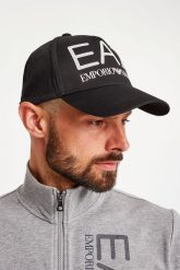CZAPKA Z DASZKIEM EA7 EMPORIO ARMANI. Czapki męskie EA7 Emporio Armani, bez wzorów. W wyprzedaży za 98.67 zł.