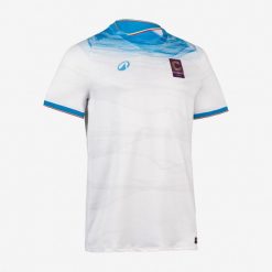 Koszulka piłkarska Kipsta oficjalna Serie C wyjazdowa. Białe t-shirty sportowe męskie KIPSTA, xl, z elastanu, bez ramiączek, do piłki nożnej. Za 289.99 zł.
