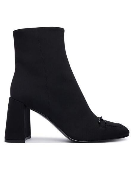 LOVE MOSCHINO Botki JA21039G1PIMX000 Czarny. Czarne botki damskie Love Moschino, z materiału, bez obcasa, na słupku, bez zapięcia. Za 1,409.00 zł.