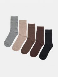 Prążkowane skarpetki z bawełną 5 pack - wielobarwny. Skarpetki męskie Sinsay, bez wzorów, z bawełny. Za 19.99 zł.