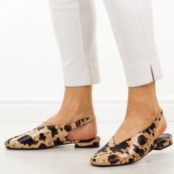 Brązowe baleriny damskie Potocki 20335. Brązowe baleriny damskie POTOCKI, bez wzorów, z jeansu, bez obcasa, na obcasie. Za 149.00 zł.