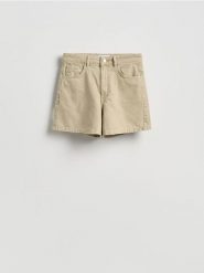 Jeansowe szorty - zielony. Zielone szorty damskie Reserved, bez wzorów, z bawełny. Za 89.99 zł.