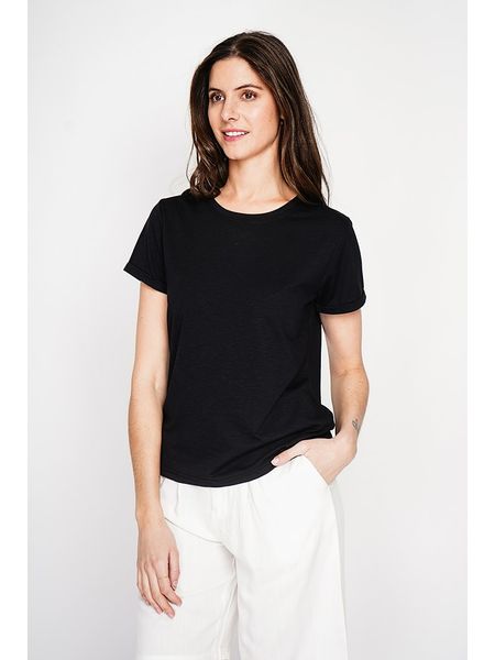 ASSUILI Koszulka w kolorze czarnym rozmiar: 38. Czarne bluzki damskie Assuili, bez wzorów, bez kołnierzyka, bez ramiączek. Za 56.99 zł.