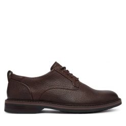 Półbuty Clarks. Brązowe półbuty męskie Clarks, bez zapięcia. Za 479.99 zł.