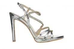 Sandały Bayla-187 589-531 Silver 187063, Złoty, Skóra ekologiczna - 41. Szare sandały damskie Bayla, bez wzorów, z lakierowanej skóry, bez obcasa, na platformie. W wyprzedaży za 179.10 zł.