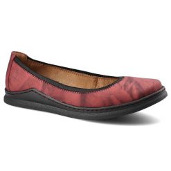 Czerwone Damskie Baleriny Maciejka Lekkie Półbuty. Czerwone baleriny damskie Maciejka, bez wzorów, z nubiku, eleganckie, bez obcasa. Za 154.00 zł.