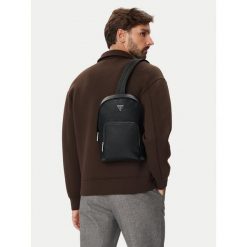 Plecak Guess. Czarne plecaki męskie Guess, z aplikacjami. Za 364.99 zł.