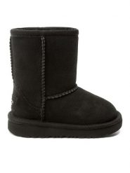 Ugg Śniegowce T Classic II 1017703T Czarny. Czarne kozaki dziewczęce Ugg, bez wzorów, ze skóry, bez obcasa. Za 629.99 zł.