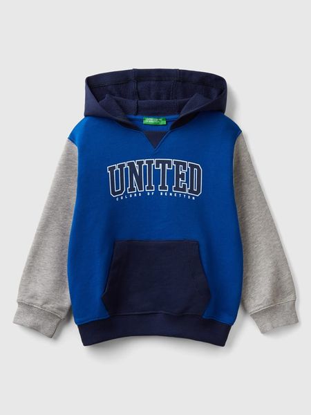 Benetton Bluza w kolorze niebiesko-szarym rozmiar: 82. Niebieskie bluzy i bluzki niemowlęce Benetton, bez wzorów, bez ramiączek, bez kaptura. Za 43.57 zł.