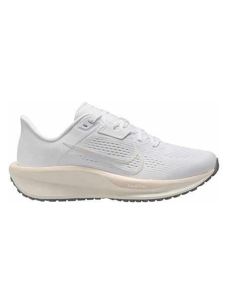 Nike Buty "QUEST 6" w kolorze białym do biegania rozmiar: 41. Białe obuwie do biegania damskie Nike. Za 294.95 zł.