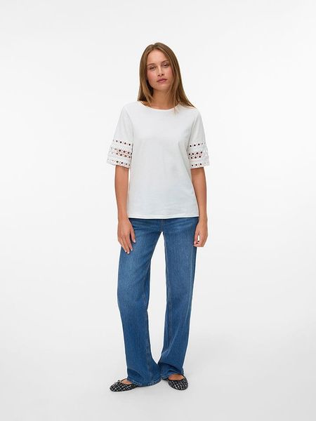 Vero Moda Koszulka w kolorze białym rozmiar: M. Białe t-shirty damskie Vero Moda, m, bez wzorów, z bawełny, bez kołnierzyka. Za 60.99 zł.
