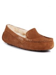 Ugg Kapcie W Ansley 1106878 Brązowy. Brązowe kapcie damskie Ugg. Za 539.99 zł.