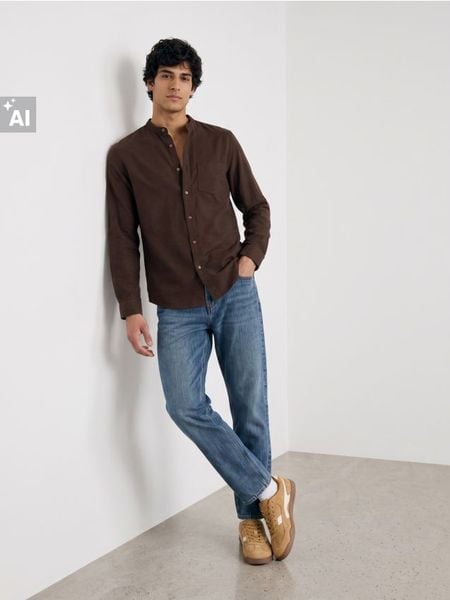 Bawełniana koszula slim fit - brązowy. Brązowe koszule męskie Sinsay, l, bez wzorów, z bawełny, bez kołnierzyka, bez ramiączek. Za 59.99 zł.