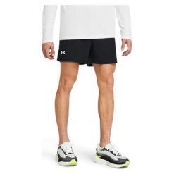 Spodenki do biegania męskie Under Armour Launch 5". Czarne szorty męskie Under Armour, bez wzorów, z poliesteru, sportowe. Za 99.99 zł.