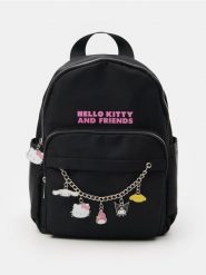 Plecak z łańcuszkiem i zawieszkami Hello Kitty - czarny. Czarne plecaki damskie Sinsay, bez wzorów. Za 59.99 zł.