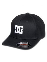 DC Shoes Czapka z daszkiem ADBHA03095 Czarny. Czarne czapki dziecięce DC Shoes, bez wzorów, z bawełny. Za 99.99 zł.