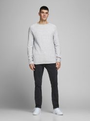 Jack & Jones Sweter "Hill" w kolorze jasnoszarym rozmiar: XL. Szare swetry męskie Jack & Jones, xl, bez wzorów, z bawełny, bez kołnierzyka. Za 74.63 zł.