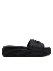 Guess Klapki FLJLNY FAB19 Czarny. Czarne klapki damskie Guess, z aplikacjami, z materiału, bez obcasa. Za 319.99 zł.