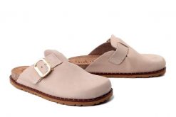 YOKONO BOLUS-599 NOB SAND, klapki damskie. Brązowe klapki damskie Yokono, bez wzorów, ze skóry, bez obcasa, na płaskiej podeszwie. Za 314.90 zł.
