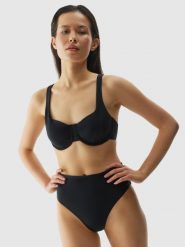 4F Góra od bikini damska - czarna XS. Czarne bikini damskie 4f, bez wzorów. W wyprzedaży za 39.99 zł.