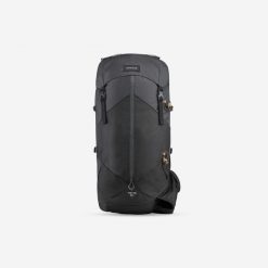 Plecak trekkingowy męski Forclaz MT100 Easyfit 50 litrów. Czarne plecaki męskie FORCLAZ, bez wzorów, z poliesteru. Za 299.99 zł.