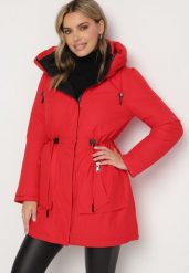 Czerwona Kurtka Parka z Kapturem Ściągana w Pasie Semielin. Czerwone kurtki damskie Born2be, l, bez wzorów. Za 209.99 zł.