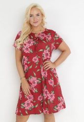 Czerwona Rozkloszowana Sukienka Trapezowa Midi w Kwiaty Envie. Czerwone sukienki damskie Born2be, na imprezę, xl, bez wzorów, bez kołnierzyka, bez ramiączek, midi, rozkloszowane. W wyprzedaży za 35.99 zł.