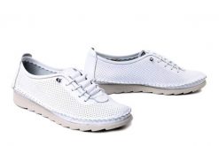 ARTIKER RELAKS 54C0750 biały, półbuty damskie. Białe półbuty damskie Artiker Relaks, bez wzorów, ze skóry, bez obcasa. Za 186.91 zł.