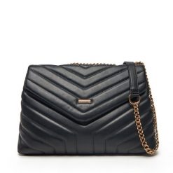 Torebka WITTCHEN. Czarne torebki klasyczne damskie Wittchen, bez wzorów, bez dodatków. Za 269.99 zł.