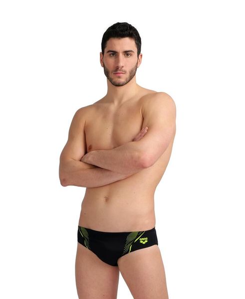 Kąpielówki męskie Arena Swim Briefs Graphic Training Swimsuit 80. Czarne kąpielówki męskie Arena, m, bez wzorów, z materiału, na fitness i siłownię. Za 49.99 zł.