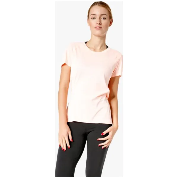 Adidas Koszulka Ss Fr Sn Ss Tee W , różowy, rozmiar XS. Czerwone t-shirty damskie Adidas, s, bez wzorów, z materiału, bez kołnierzyka. W wyprzedaży za 119.99 zł.