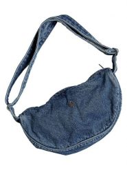 MOSS COPENHAGEN Torebka "Dylan" w kolorze niebieskim rozmiar: onesize. Niebieskie torebki klasyczne damskie MOSS COPENHAGEN, bez wzorów, z bawełny, bez dodatków. Za 161.73 zł.