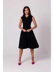 Be Wear Sukienka w kolorze czarnym rozmiar: L. Czarne sukienki damskie Be Wear, l, bez wzorów, z tkaniny, bez kołnierzyka, bez ramiączek, midi, rozkloszowane. Za 363.45 zł.