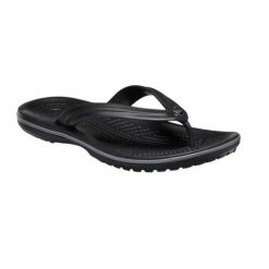 Japonki damskie Crocs Flip. Czarne klapki damskie Crocs, bez wzorów, z materiału, bez obcasa. W wyprzedaży za 148.35 zł.