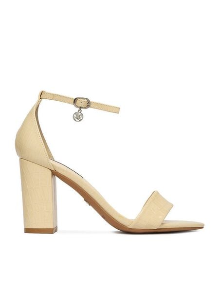 Nine West Sandały S4SH1823-01 Żółty jasny. Żółte sandały damskie Nine West, bez wzorów, z materiału, bez obcasa, na słupku. Za 160.99 zł.