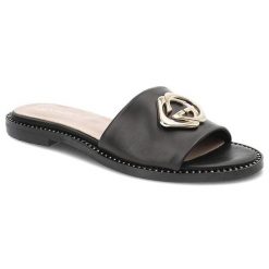 Czarne Klapki Lamanti Skórzane Buty Na Lato. Czarne klapki damskie LAMANTI, bez wzorów, ze skóry, bez obcasa. Za 296.99 zł.