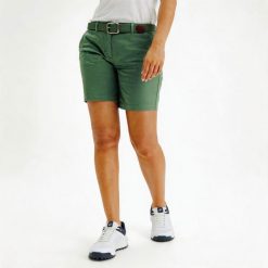 Spodenki do golfa chino damskie MW500. Zielone szorty damskie INESIS, bez wzorów, z bawełny. Za 69.99 zł.