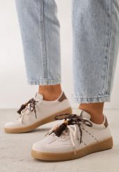 Beżowe Sneakersy Typu Klasyczne Tenisówki Retro z Podwójnym Wiązaniem z Frędzlami Kotena. Brązowe trampki i tenisówki damskie Renee, bez wzorów, z jeansu. Za 99.99 zł.