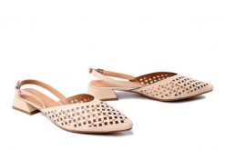 GIOSEPPO 79015 Lagos off-white, czółenka damskie. Brązowe czółenka damskie Gioseppo, w ażurowe wzory, z gumy, bez obcasa, na obcasie. Za 348.41 zł.