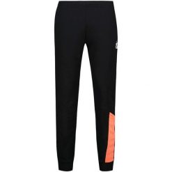 Spodnie Le Coq Sportif Training Sp Pant Regular No2 M, Mężczyźni. Czarne spodnie materiałowe męskie Le Coq Sportif, bez wzorów, z bawełny. Za 390.00 zł.