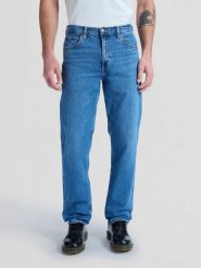 MESKIE SPODNIE LEE WEST BLUE BEAM 112368702. Niebieskie spodnie materiałowe męskie Lee, bez wzorów, z jeansu. Za 219.99 zł.